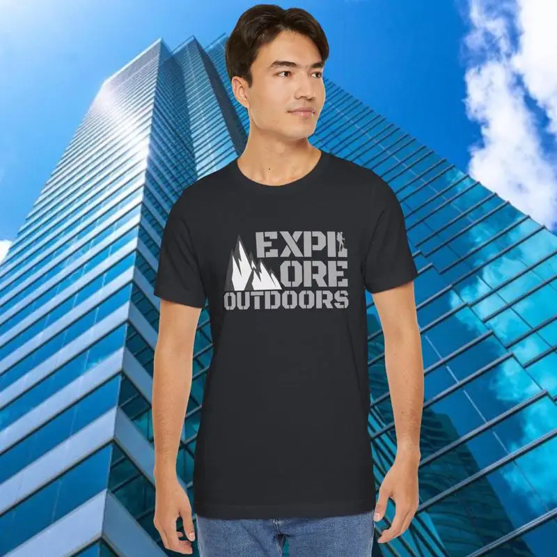 Outdoor Adventure Quotes Short - เสื้อยืดคำคมการเดินทางกลางแจ้ง ผจญภัยบนภูเขา เดินป่า ความหลงใหลในการเดินทาง ผู้รักธรรมชาติ เสื้อสำหรับกิจกรรมกลางแจ้ง