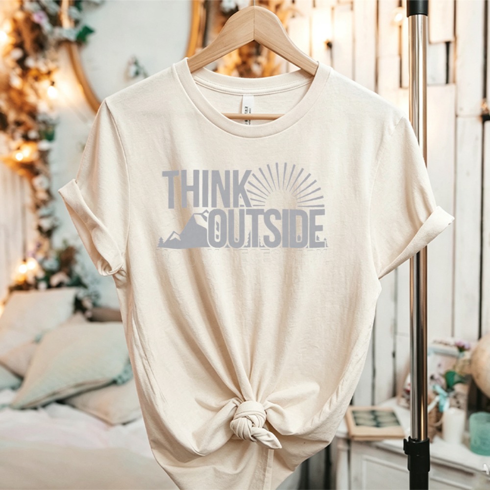 Outdoor Adventure Quotes Short - เสื้อยืดลายกราฟิก Think Outside Sun Mountain พิมพ์คำพูดเกี่ยวกับการผจญภัยกลางแจ้ง